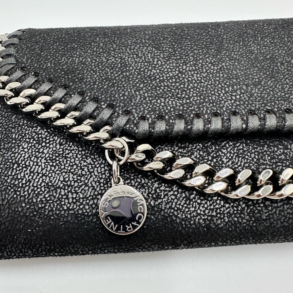 STELLA MCCARTNEY
Vegan Suede Continental Wallet - Picture 4 of 11